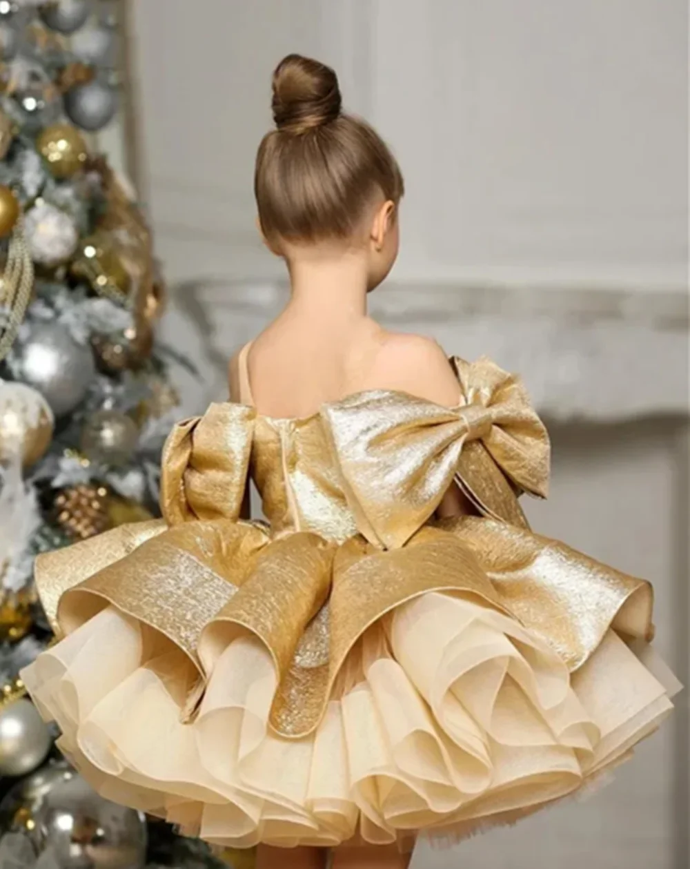 

Gold Shiny Tulle Puffy Flower Girl Dress For Wedding Knee Length With Bow Girl Princess Birthday Party First Communion Ball Gown