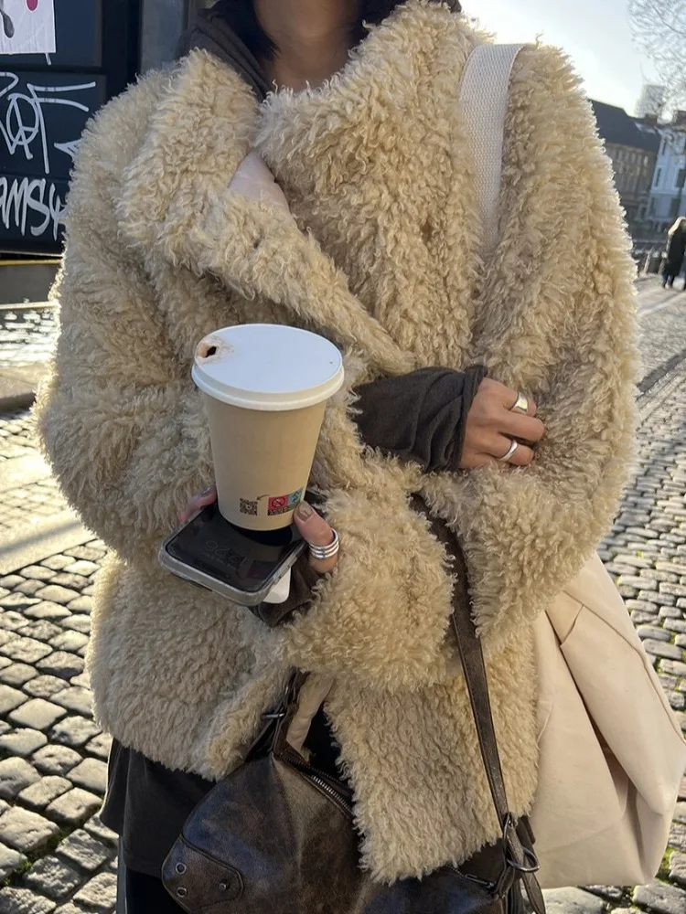 

Корейское модное утепленное пальто с воротником-стойкой и заколкой для волос, из искусственного меха, женское, зимнее, новое, высококачественное, трендовое...