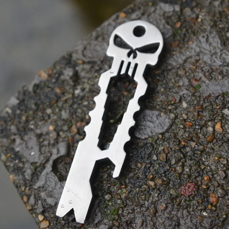 Stainless Steel Skull Crowbar Keychain EDC Portable Outdoor Multi-function Tool Bottle Opener Wrench Nail Lifter Portable Tools