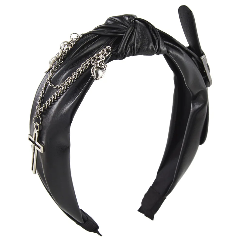 

Gothic Dark Rivet Handmade Headband Y2K Subcultural Punk Leather Headband Black Cross Skull Chain Lolita Hair Accessories