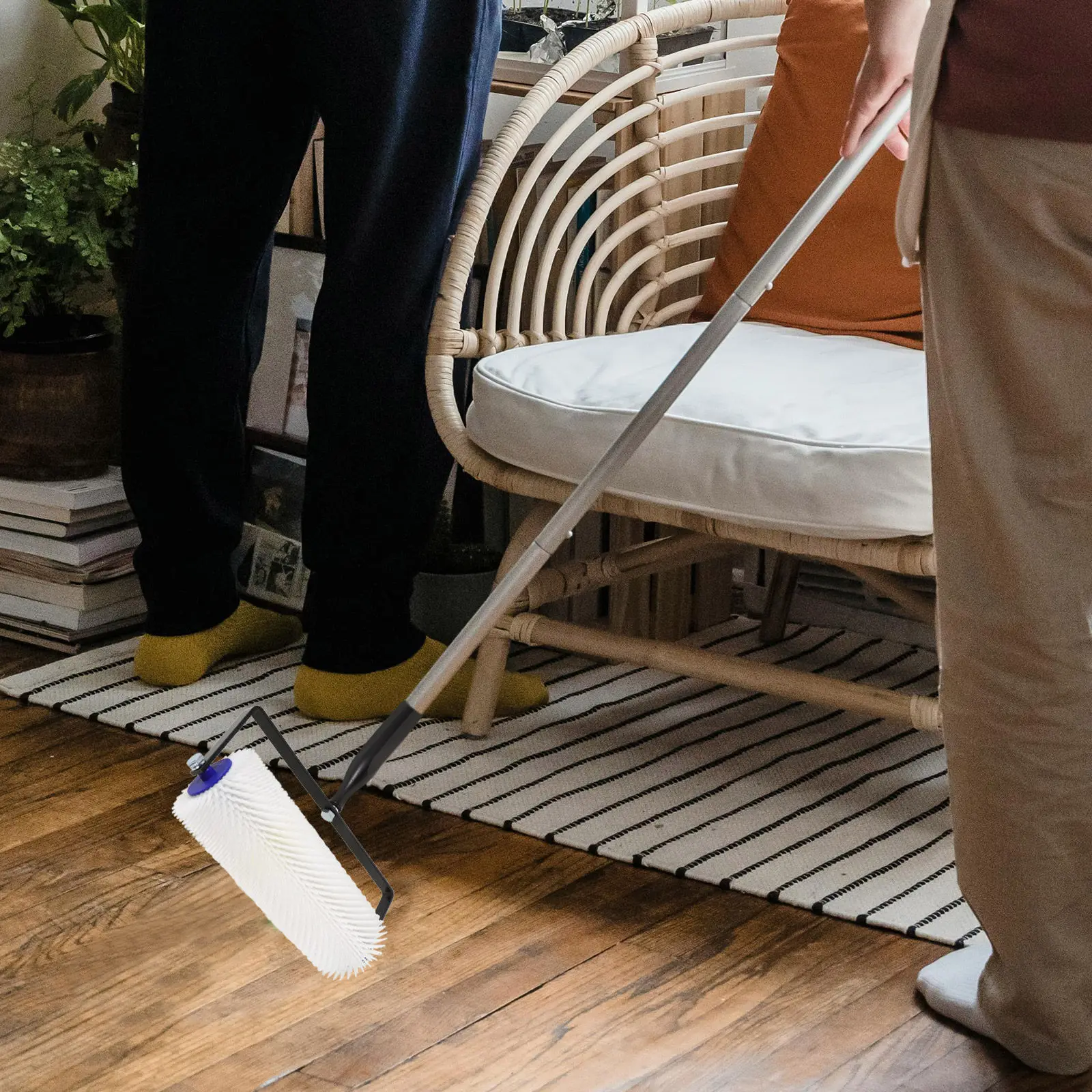 

Валик-щетка с шипами для удаления пузырьков воздуха при самовыравнивающихся покрытиях, эпоксидных и латексных напольных покрытиях, инструмент для удаления пузырьков