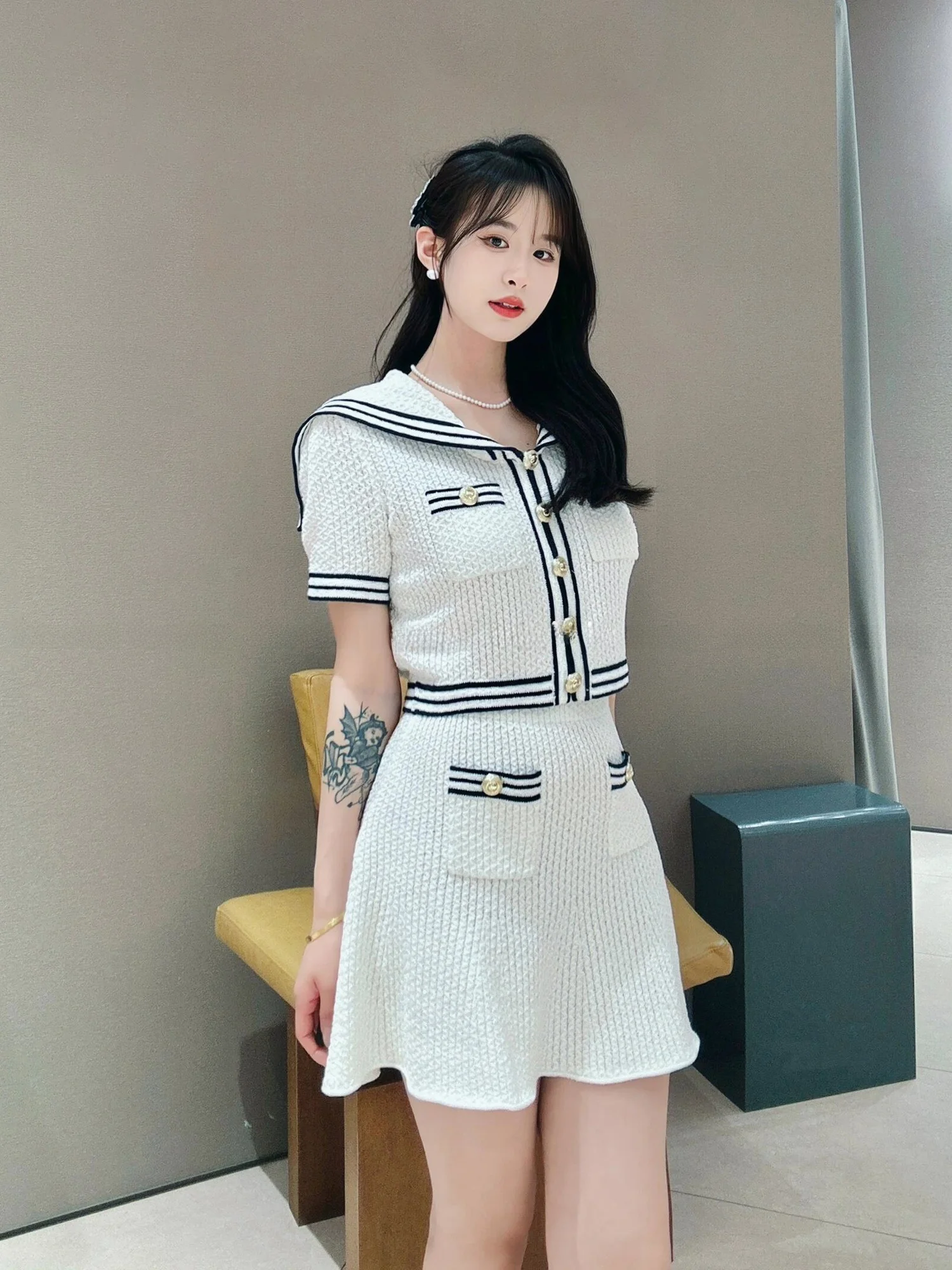 Printemps été col bleu marine évider tricoté f jupe Ensemble femmes Faion Ensemble ort Sve V Ne bouton fermeture