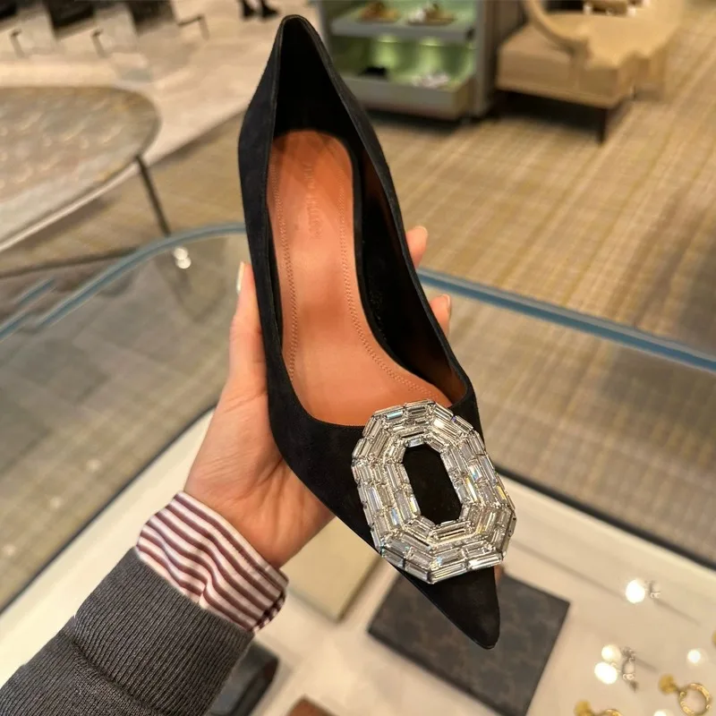 

Женские атласные туфли на высоком каблуке, туфли-лодочки с острым носком, с ремешком-пряжкой, цвет черный, лето