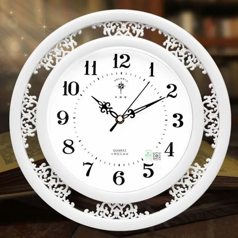 Wall Clock Carved Hollow Chinese Style Clock Creative Simple Mute Wall Clock Living Room Retro Quartz Clock Wall Clock Clock