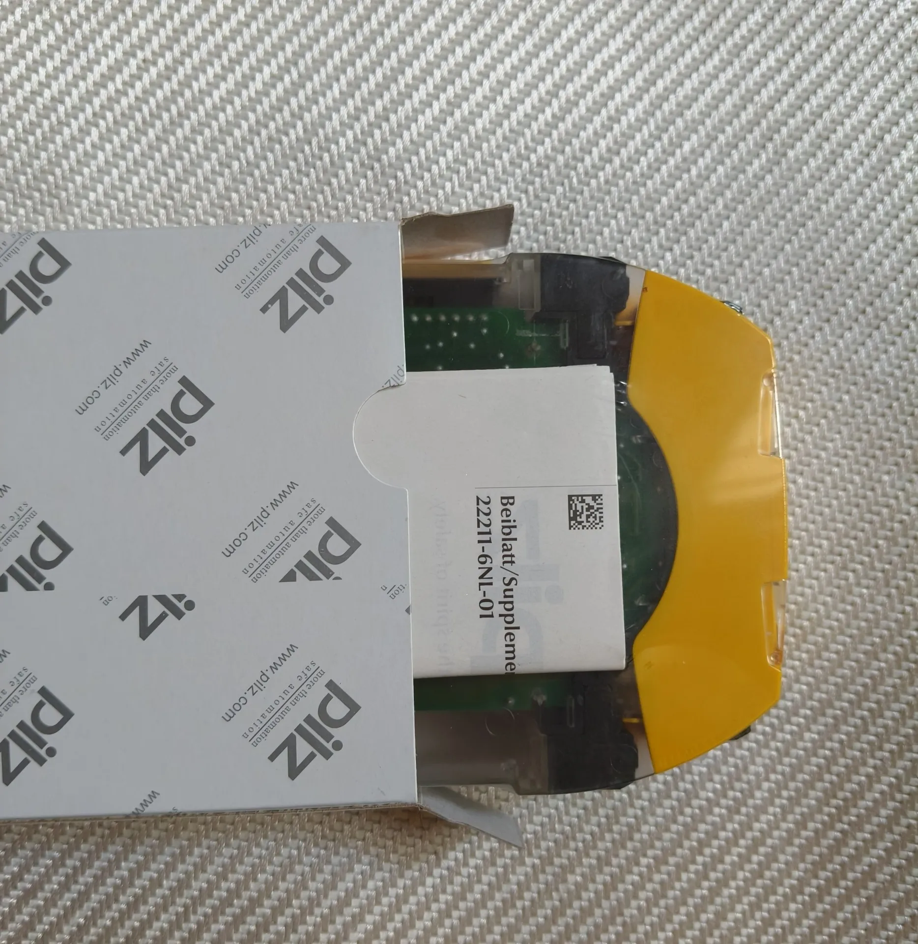 PILZ Safety Relay PNOZ S4.1, Model 750124