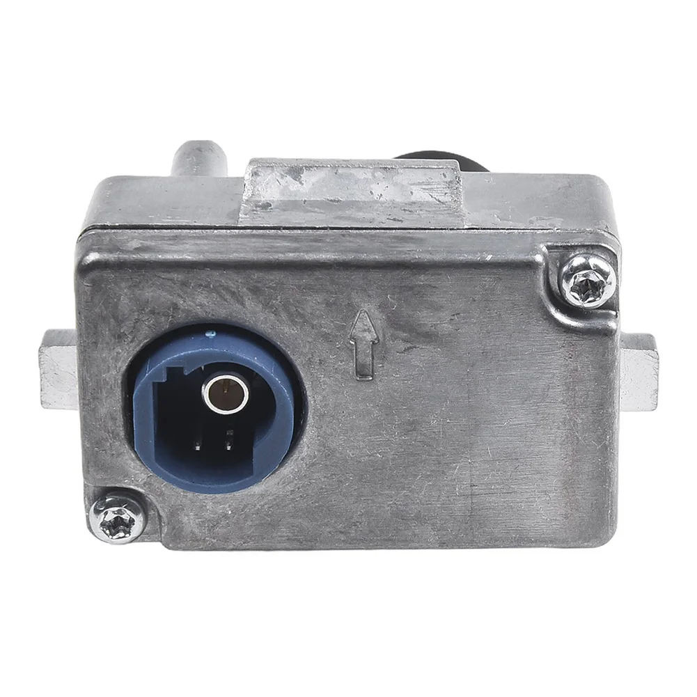 Windshield Mount GPS Recorder Silver OEM Number HCHQ-3776940 Wear-resistant And Non-deformable Quick Installation