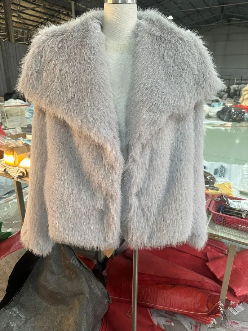 Women Luxury Faux Fur Coat 2025 Winter High Street Fashion Big Turn Down Collar Long Sleeve Open Stitch Furry Warm Outerwear