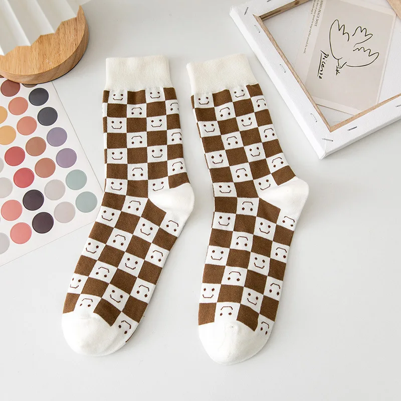 Women Checkerboard Socks Harajuku Trend Geometric Checkered Socks Cotton Streetwear calcetines hip hop kawai Smiley Novelty Sock