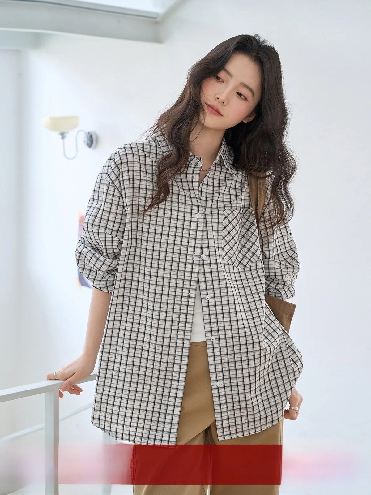 

MoZao Retro Contrast Color Plaid Long Sve Loose Fit Women's irt Spring 2026 Slimming Sli Commute Sle Korean Version
