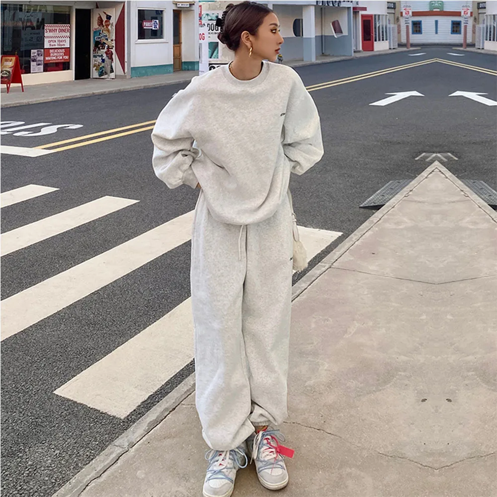 Conjunto deportivo de 2 piezas para mujer, Sudadera con capucha y letras bordadas, jersey de gran tamaño y pantalones de cintura alta sólidos para