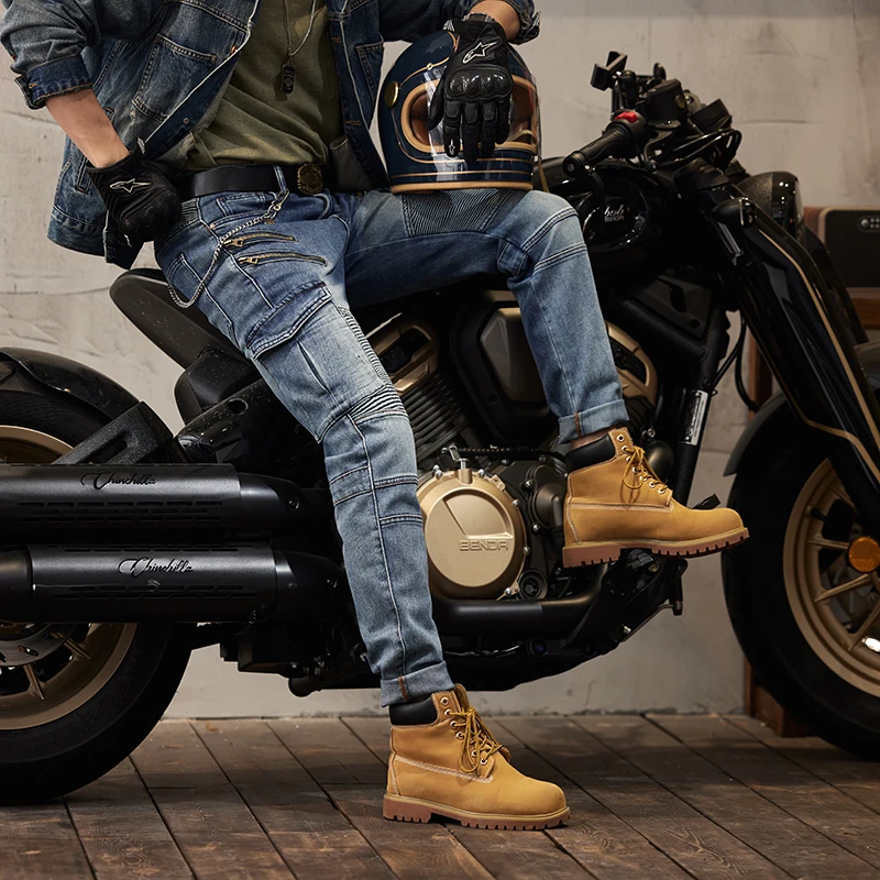 Jeans Cargo pieghettati con cuciture da uomo stile locomotiva moda Casual pantaloni nastrati Punk di fascia alta