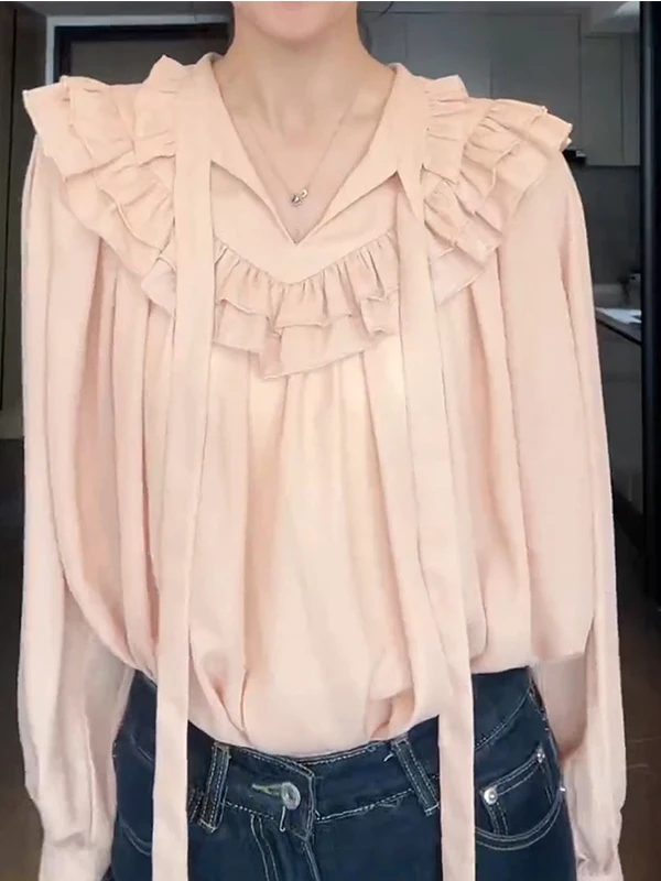 

Розовая шифоновая блузка для женщин: модный топ на раннюю осень, высококачественный, с V-образным вырезом, длинными рукавами, в повседневном французском стиле.