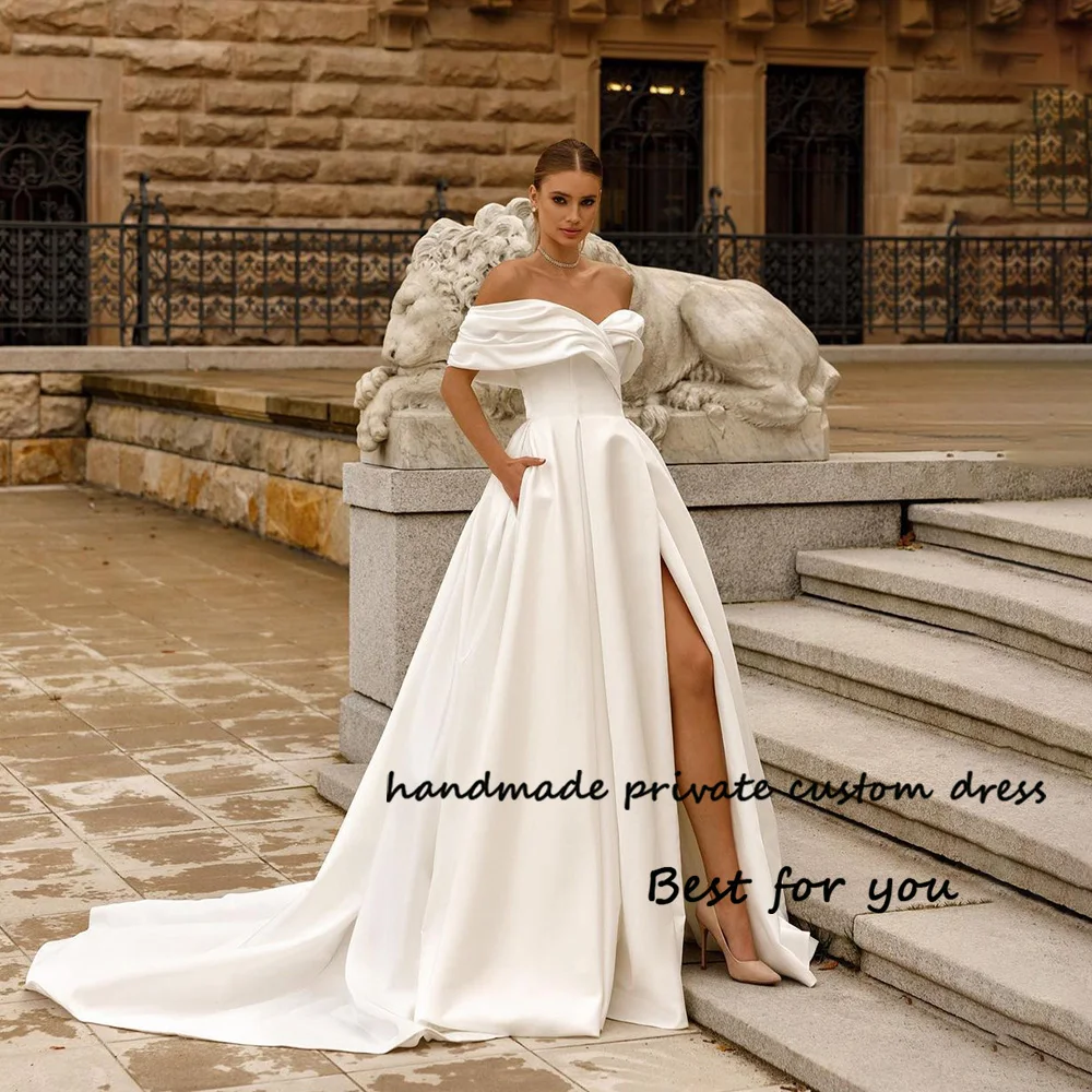 

White Off Shoulder Wedding Dresses Pleats Satin Sexy Leg Split Bride Gowns Bohemian Beach Wedding Bridal Dress 2023