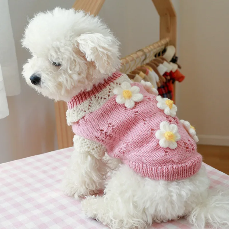 Autumn Winter Warm Dog Clothes Cute Floral Knit Dog Sweater Snugly Soft Pet Apparel for Small Breeds Like Pomeranians And Teddy