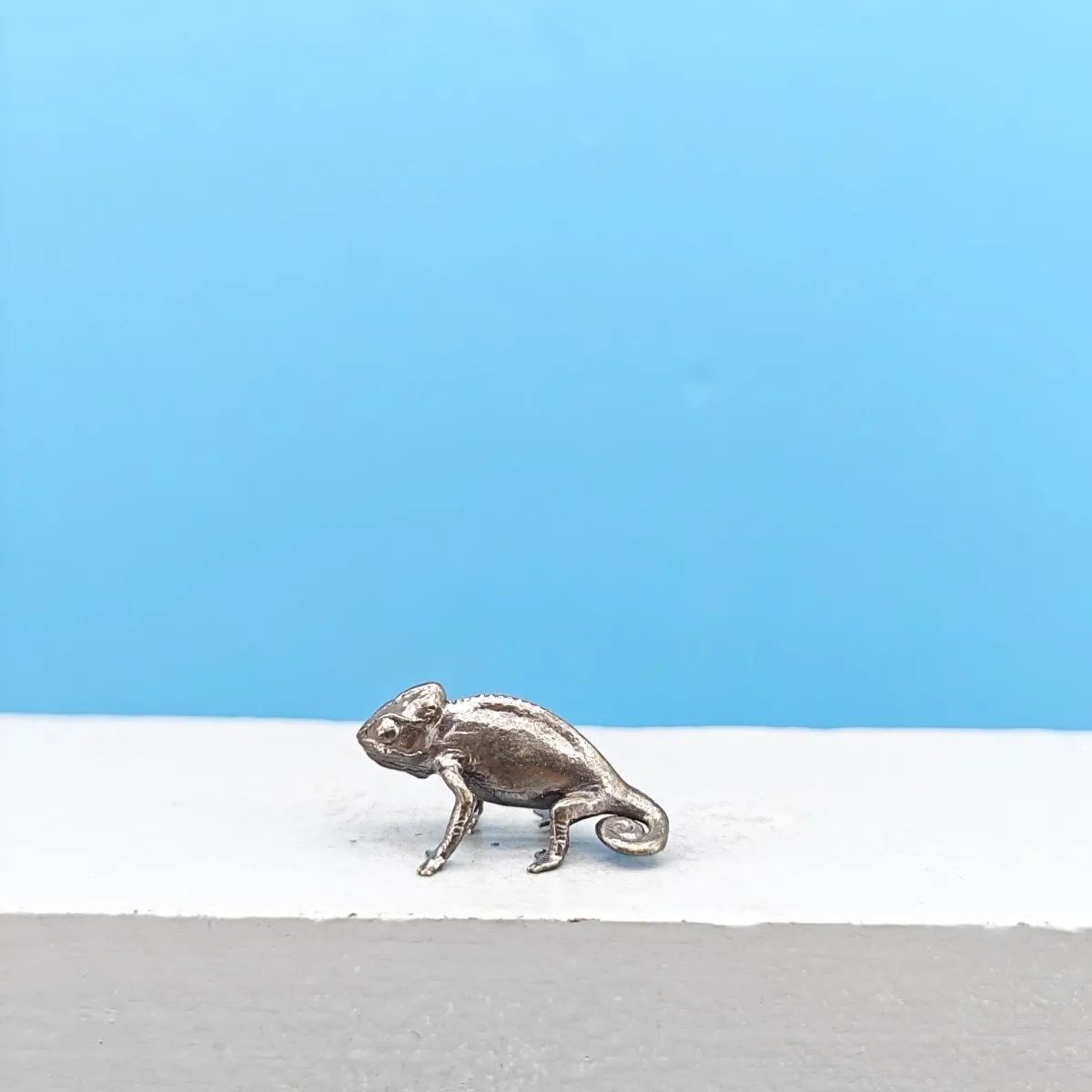Brass Chameleon Mini Figurine Reptile Animal Model Diorama Micro Landscape Bonsai Decor Desktop Collectible Craft Ornament