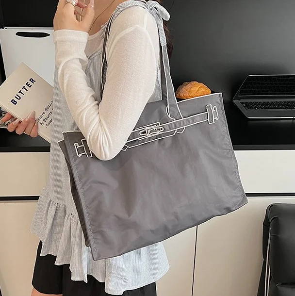 

2025 Новые высококачественные мягкие нейлоновые сумки большой емкости с швейными нитками, стильный дизайн, однотонные сумки на плечо с вышивкой