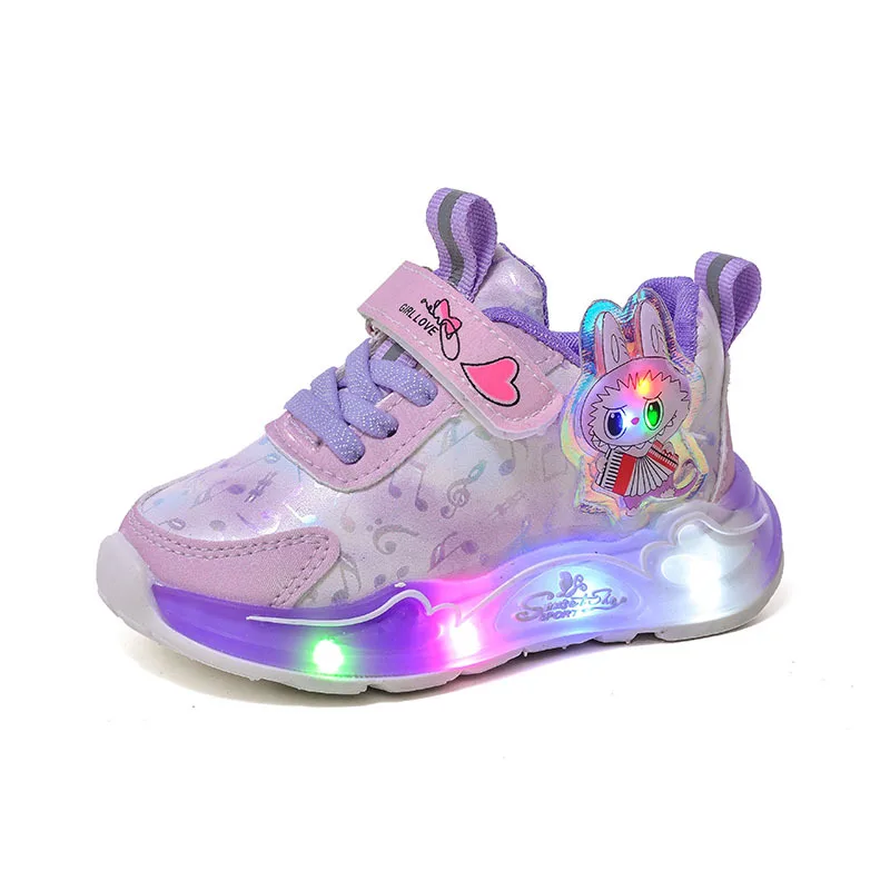 

2025 Spring and Autumn New Small and Medium sized Children's Leather Face Comfortable LED Luminous Running Shoes