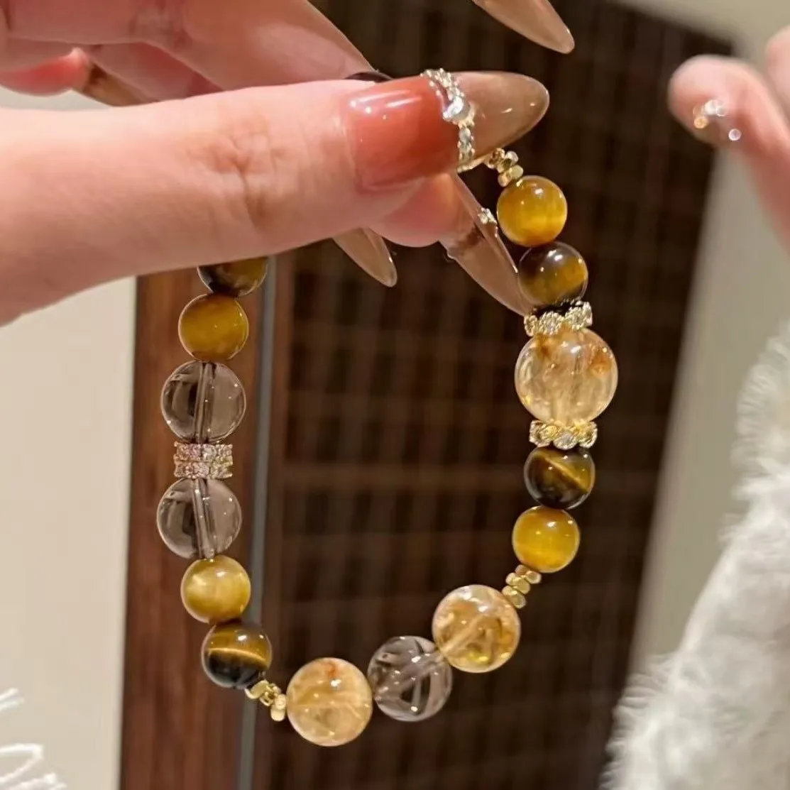 

Natural Yellow Tower Crystal, Golden Tiger Eye, Citrine Bracelet Light Luxury Fashion Men's and Women's Bracelet Original Design