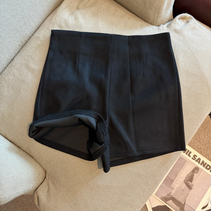 Solid Color 2026 Autumn and Winter New Minimalist High Waist Holiday Shorts Femininity Versatile Casual Fashion Short Pants