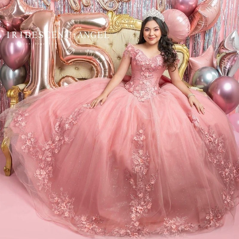 فستان كريمي اللون وردي مكشوف الأكتاف ورقبة على شكل حرف v مزين بزينة فساتين Quinceanera حلوة 16 فتاة لأعياد الميلاد Vestido De 15 Anos