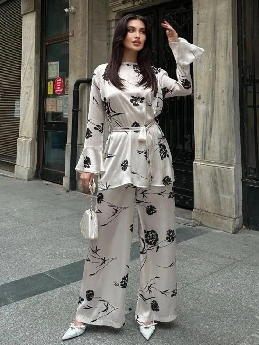 

Marthaqiqi Loose Printing Female Pajamas Suit O-Neck Sleepwear Long Sleeve Nightie Lace Up Pijama Pants Casual Women Pyjamas Set