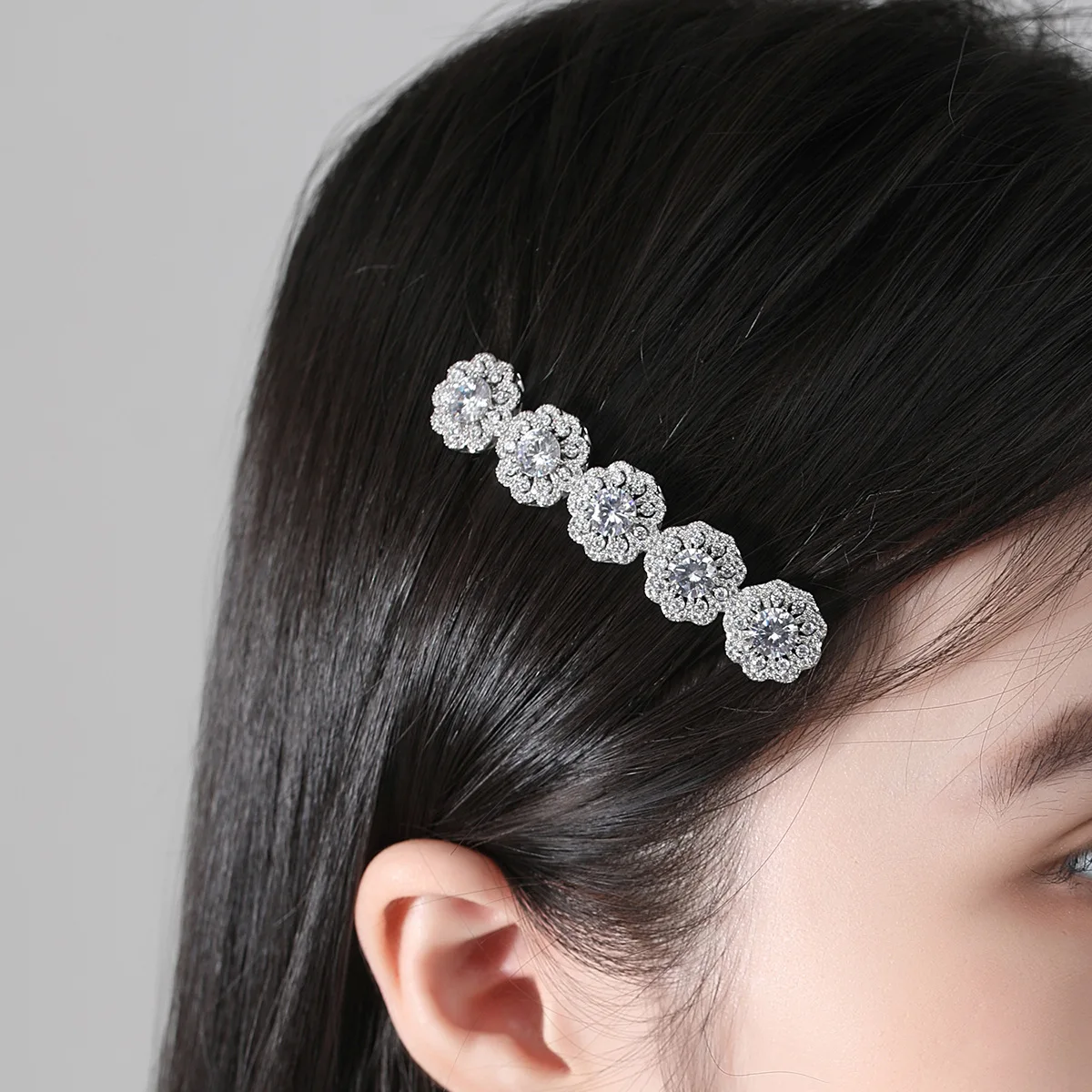 FXLRY New Arrival Elegant Micro-Inlaid Zircon Flower Hair Clips For Women Top Quality Bridal Wedding Jewelry