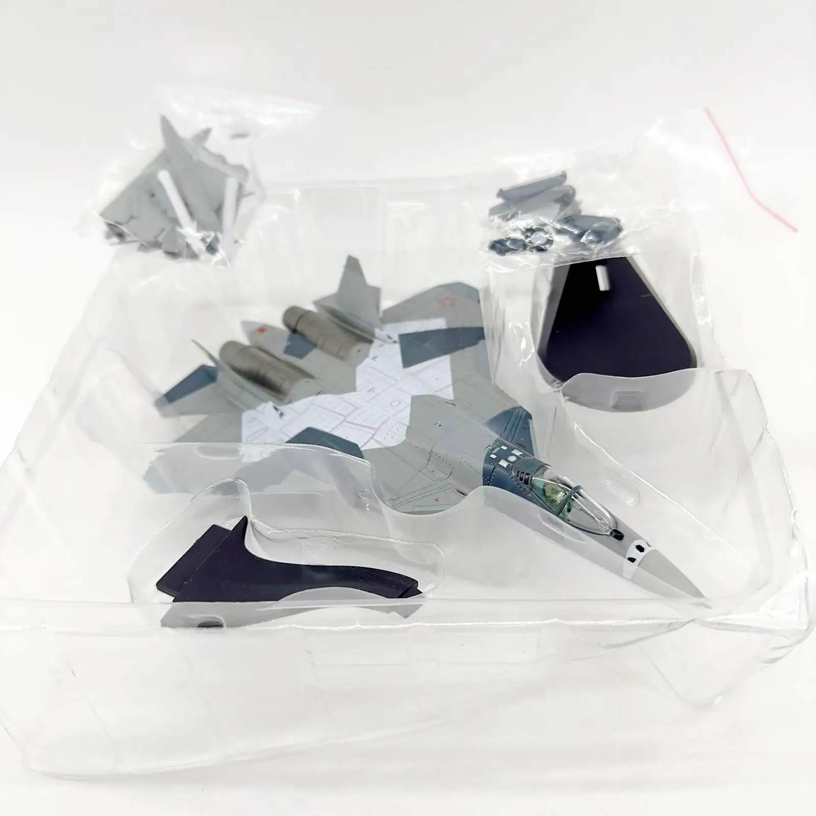 

1/100 Scale -57 Fighter Model, Display Collectible, Airplane Model Tabletop Decoration Plane Figurine for Living Room Bedroom