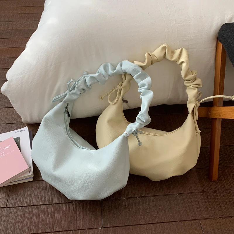 

Простая складчатая сумка-хобо из мягкой искусственной кожи для женщин, модная повседневная сумка-пельмень на одно плечо для ежедневного использования, весна 2026