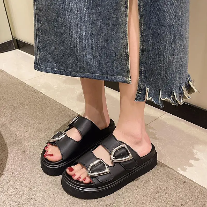 New Fashion Belt Buckle Soft Sole Comfortable Open Toe Slippers Fashion Ladies Shoes 2023 Summer Beach Shoes Sandals Size 35-40