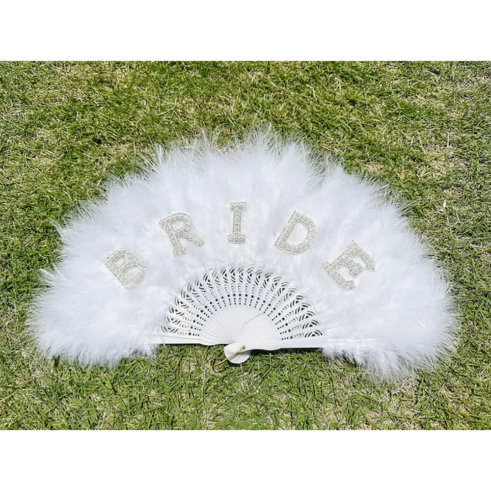 

Vintage Feather Bride Fan Guest Hand Fan Gift Personalized Wedding Bachelorette Party Pearl Letter Fan for Clothing Accessories