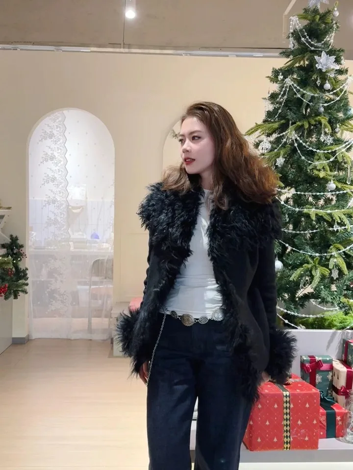 สีดํา Furry Patch Turn-Down COLLAR สั้นเสื้อกันหนาวผู้หญิงโกธิคฤดูใบไม้ผลิฤดูใบไม้ร่วง Y2k Slim Punk Grunge เปิดเสื้อด้านบน