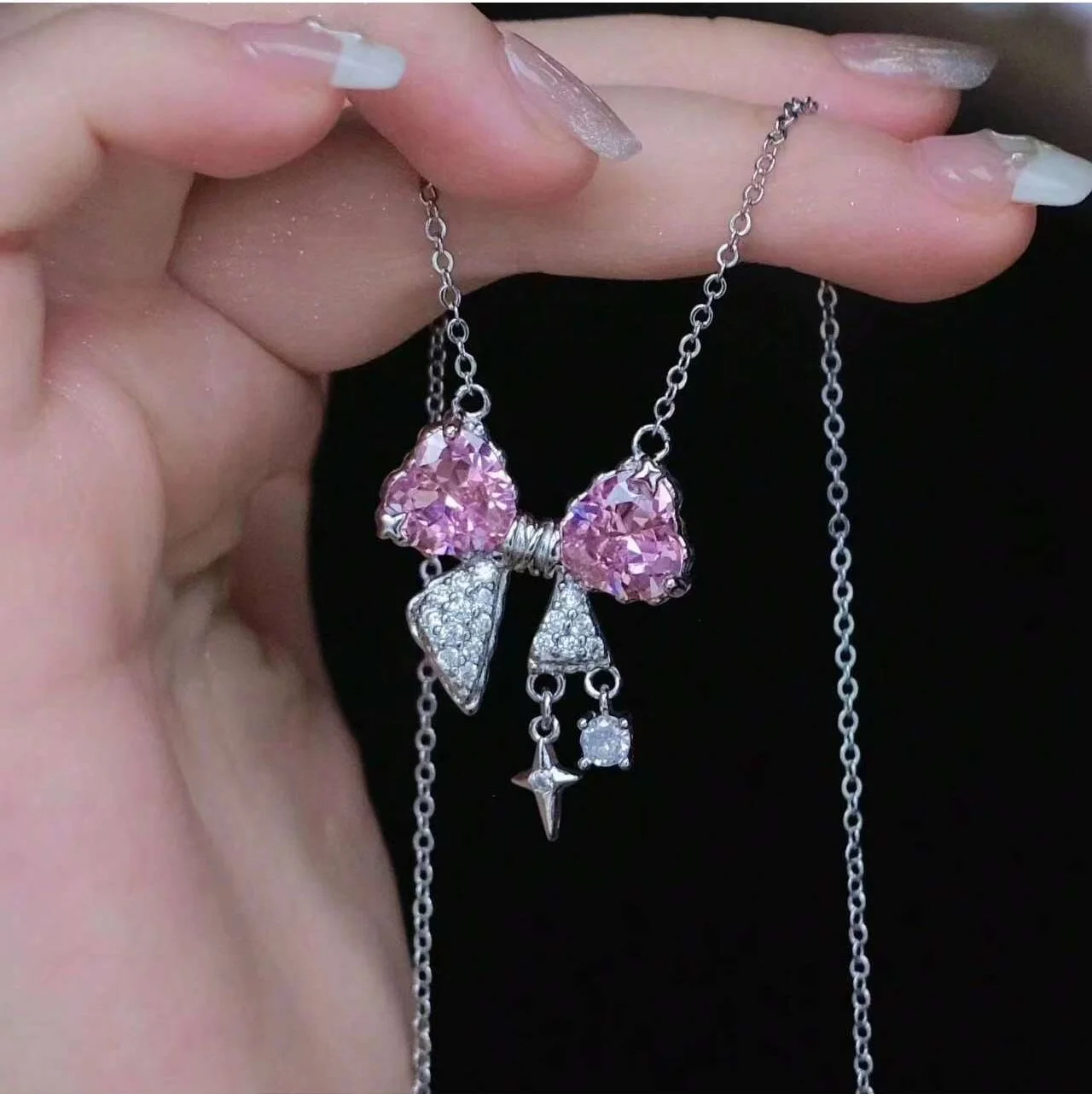 

Ожерелье с бабочкой и звездами для женщин, нежный розовый кулон в форме сердца с бантом, изящная сверкающая цепочка на ключицу, ювелирное украшение в подарок