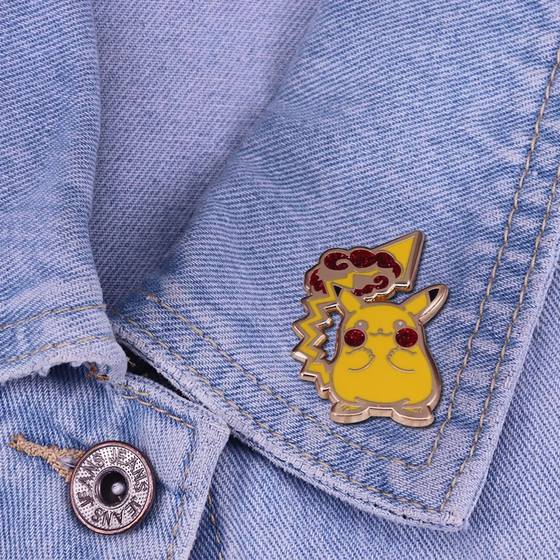 Shiny And Beautiful Pikachu Enamel Pins Collect Kawaii Anime Pokemon Elves Cartoon Brooch Give the children birthday gift badges