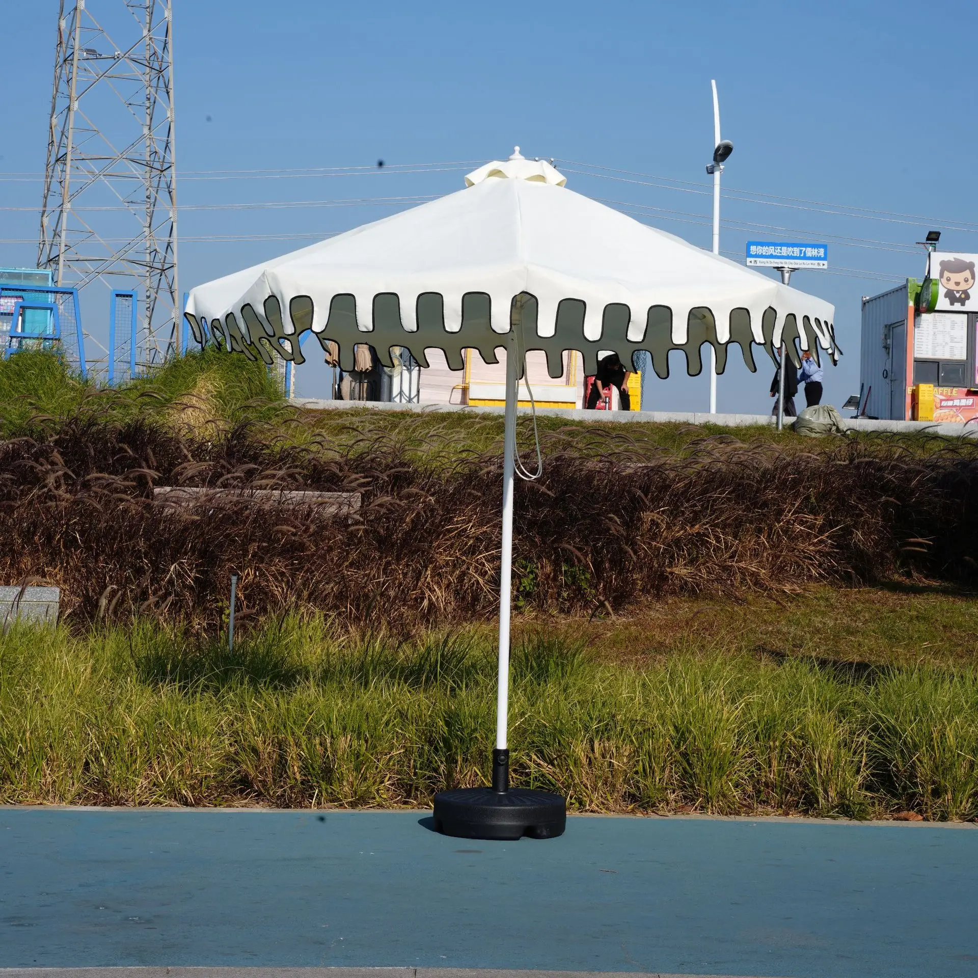 Umbrella stall commercial courtyard rooftop outdoor folding lotus leaf edge middle column umbrella scenic hotel outdoor