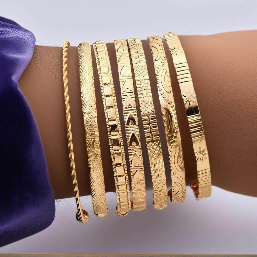 Exaggerated Wide Face Bracelet Gold Matte Multi-strand Bracelet Set Fashionable Retro Style Jewelry Accessory