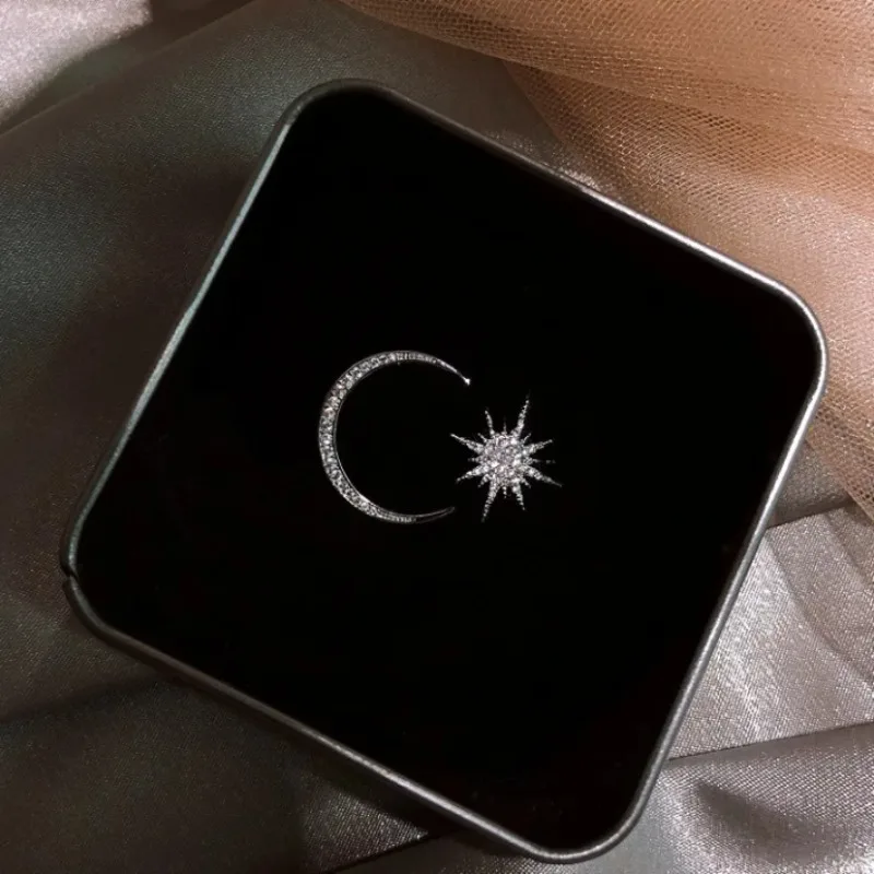 Silver Jewelley Asymmetry Crystal Moon Star Stud Earrings For Women Dazzling Pendientes Stud Earrings