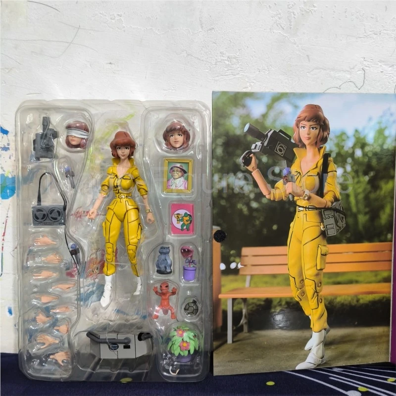 

Neca Anime Yellow Clothes Female Reporter April O'Neil Action Figure Collection Model Toys Joint Birthday Gift