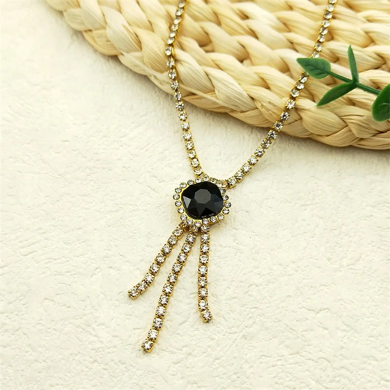 

Black Geometric Clear Rhinestones Tassel Pendant Necklace For Women Stainless Steel Gold Color Y Shape Choker Chain Jewelry