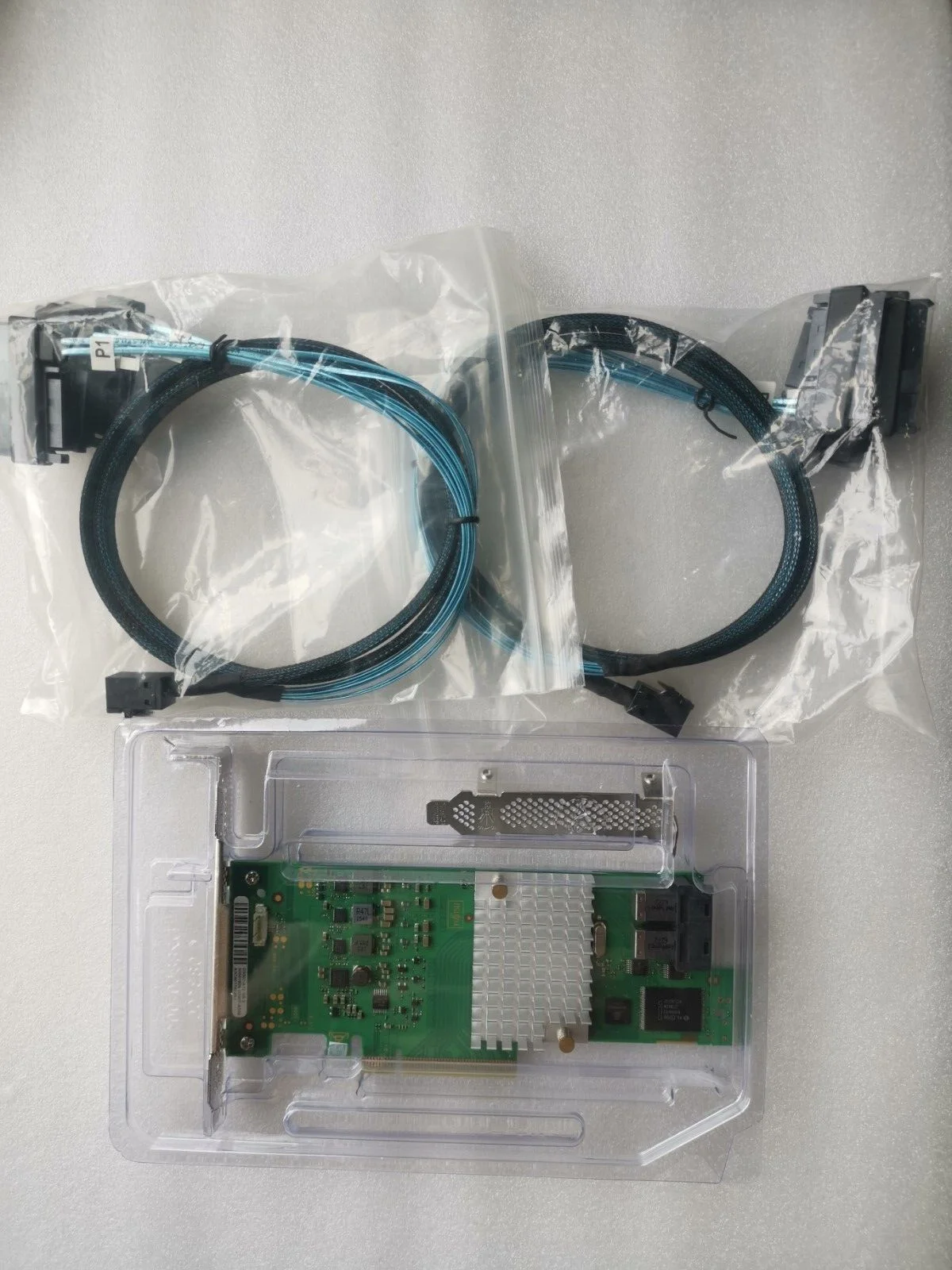 Fujitsu LSI SAS3008 9300-8i HBA Controller 12Gbps IT Mode TrueNAS+8482 SAS Cable