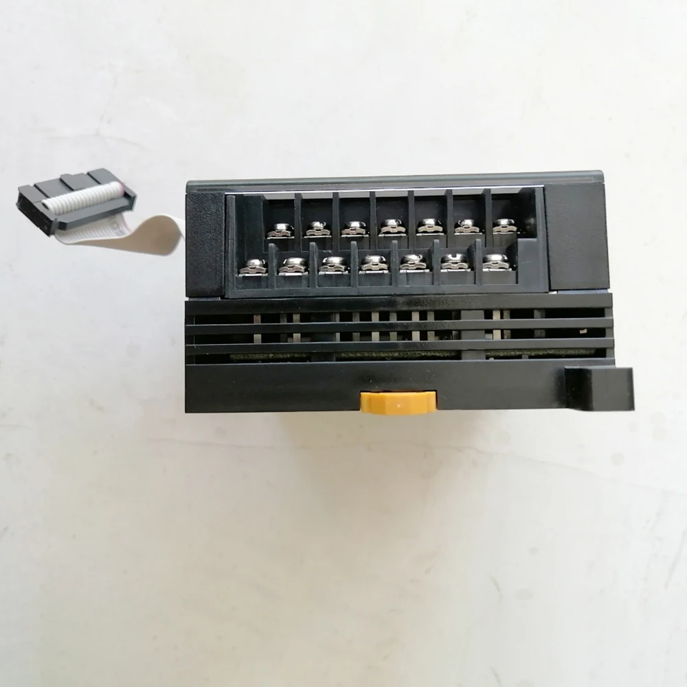 CP1W-AD042 Unit ekspansi PLC