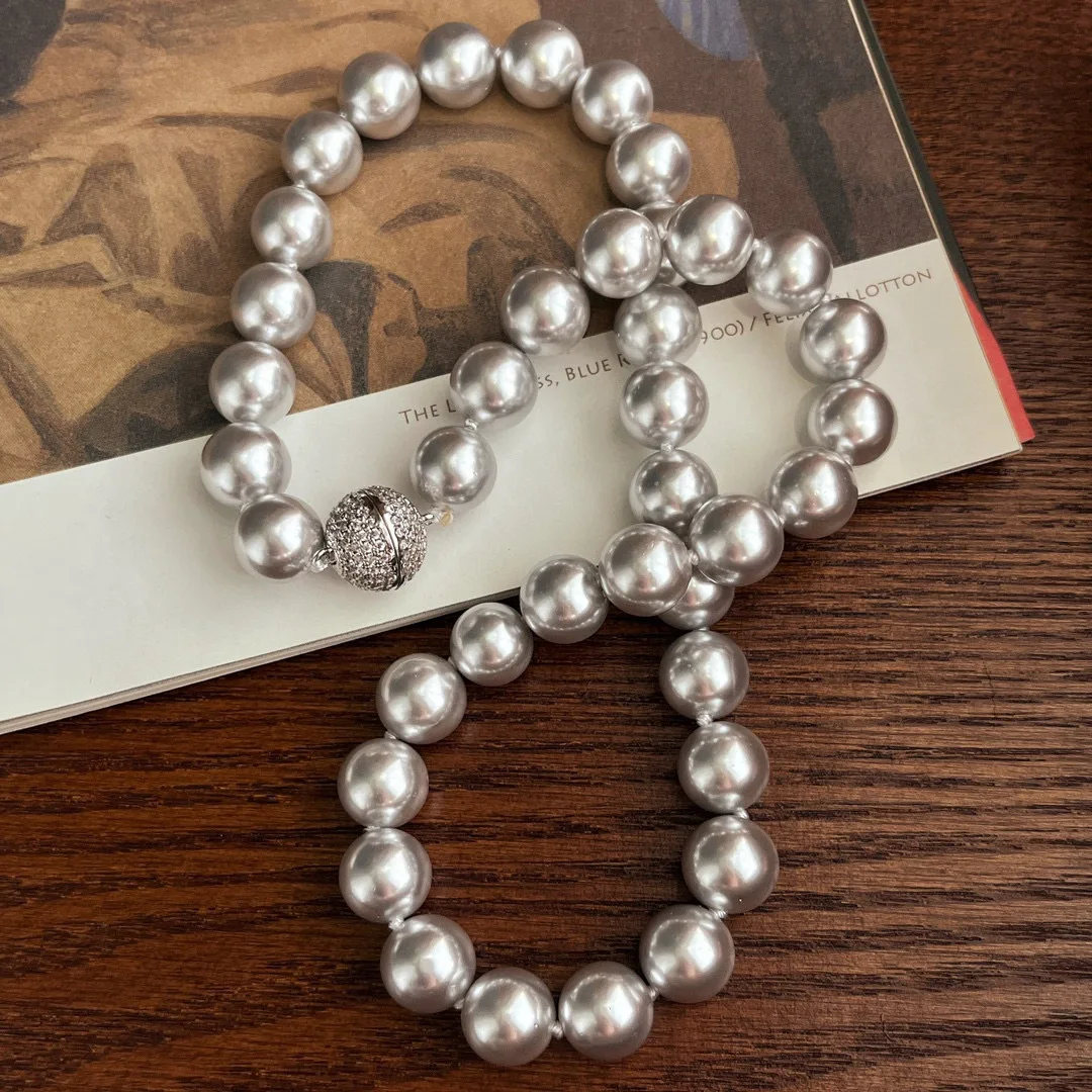 

10Mm knotted French sea beads platinum gray imitation pearl necklace women's premium clavicle chain diamond ball buckle