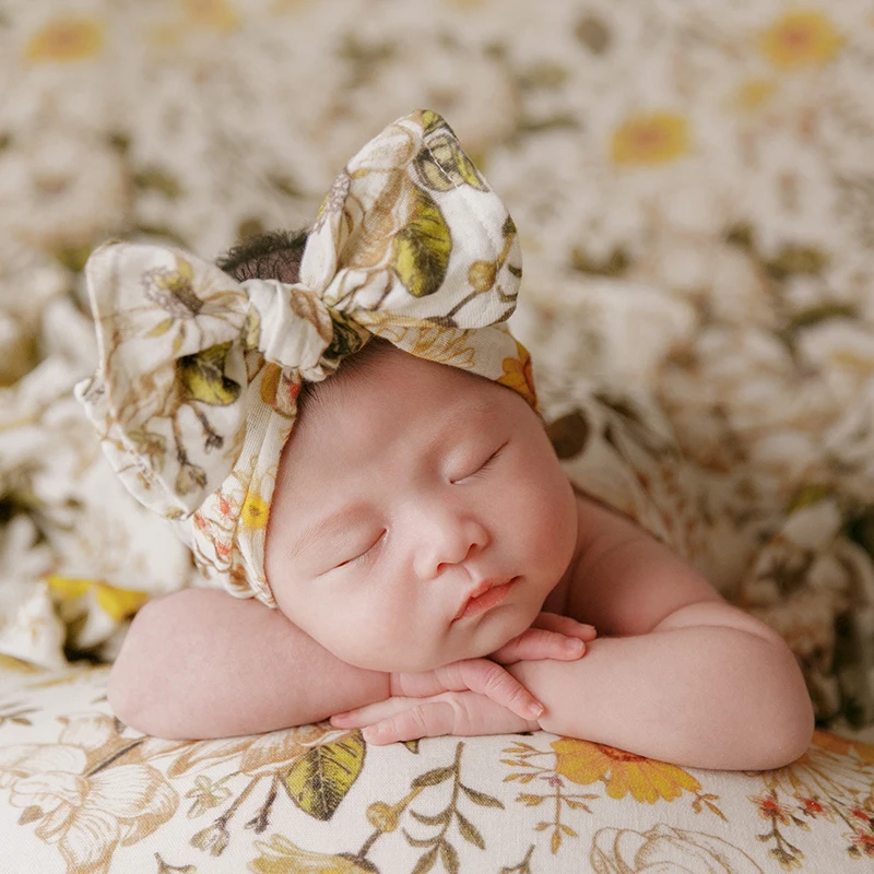 Puntelli da tiro per neonati Set di foto a tema di stampa fascia per capelli con fiocco coperta avvolgente floreale 0-1 mese accessori per Studio di fotografia per bambini