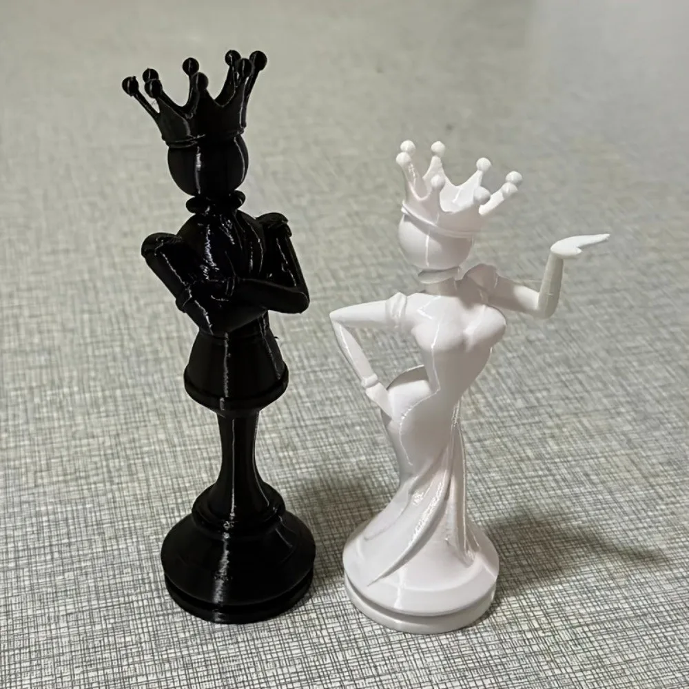 2pcs 3D Printed Chess Couple Statues Creative Sculpture Queen King Statue Decoration Persons Figurine Chess Enthusiasts