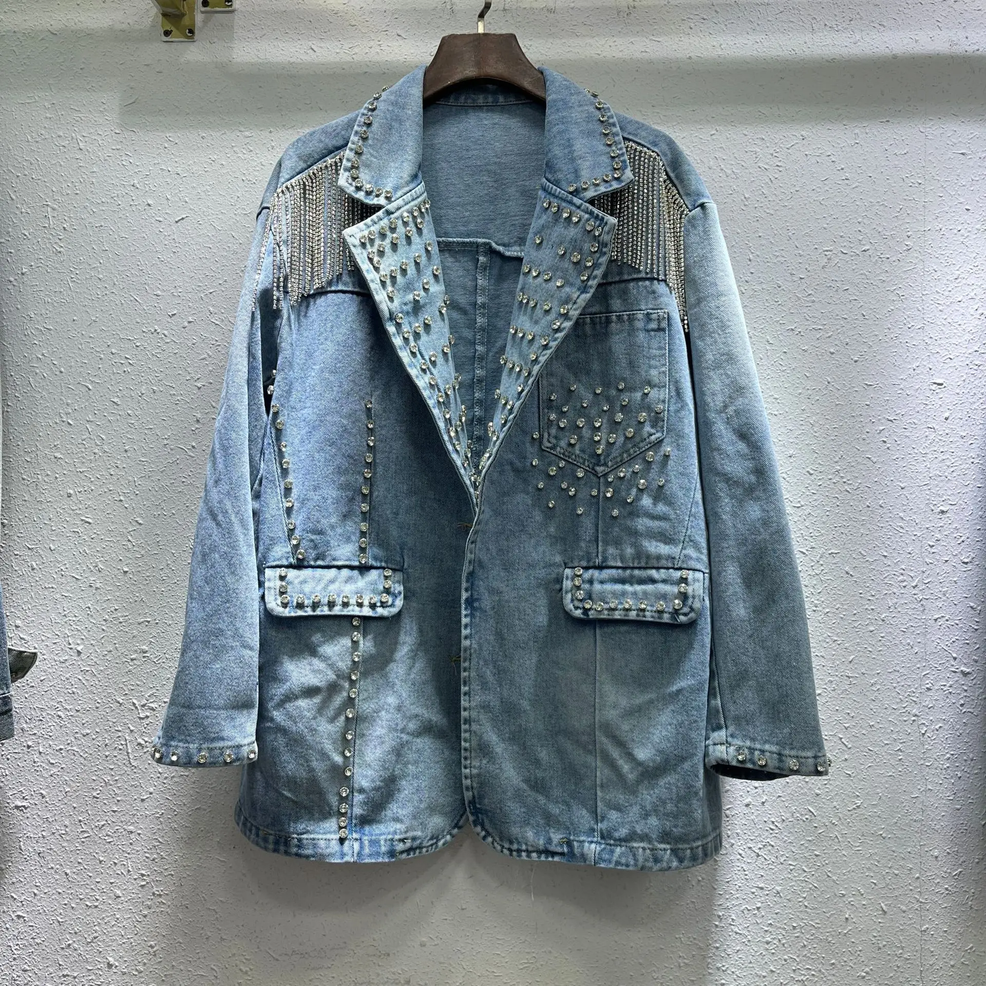 

Women DIamonds Fringed Denim Suit Jacket Spring Autumn Crystal Tassels Jean Blazers Coat Mid Length Turn Down Collar Cardigan