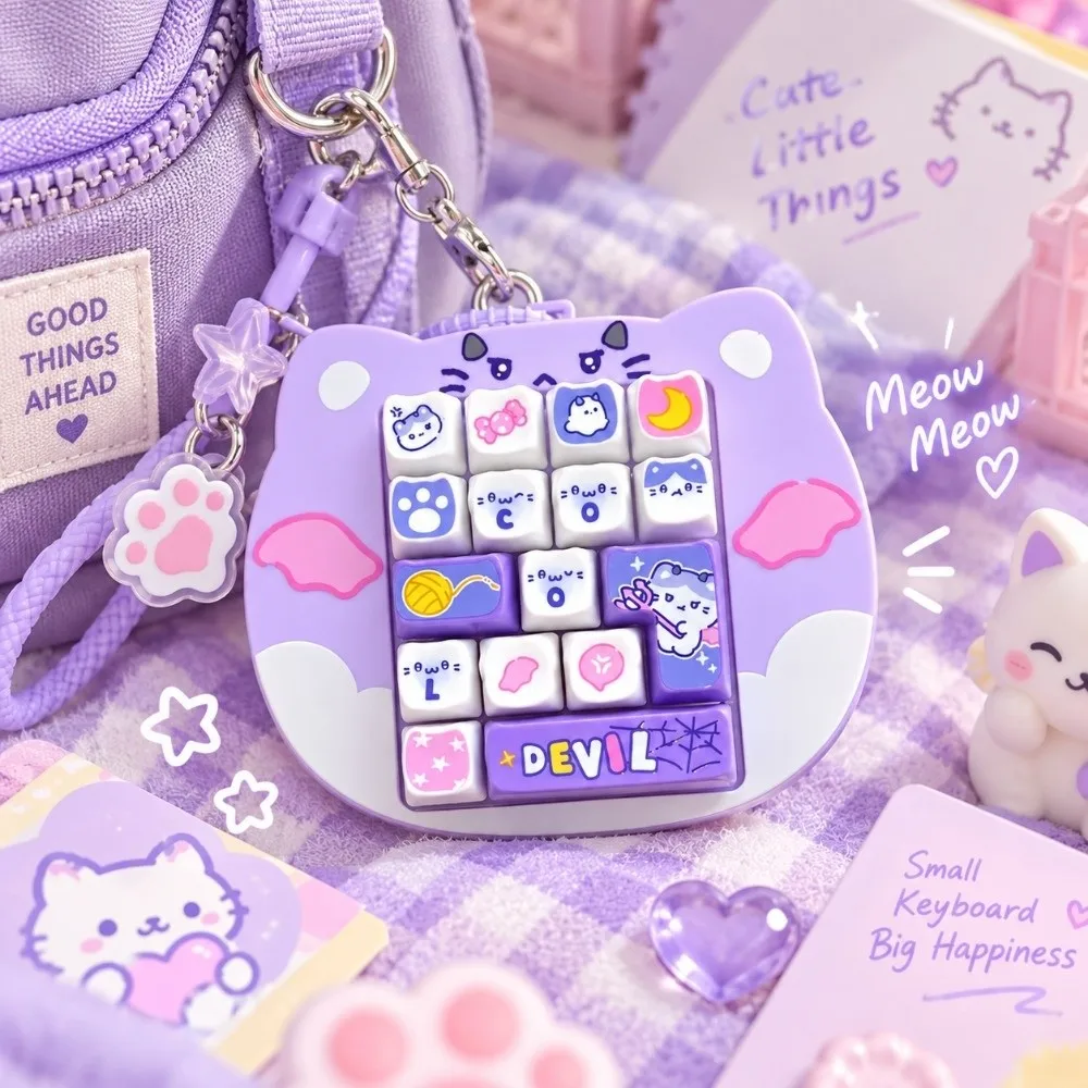 16 Key Fidget Button Cat Shape Cute Design Mini Keyboard Pendant Bag Hanging Ornament Creative Style Keyboard Keychain