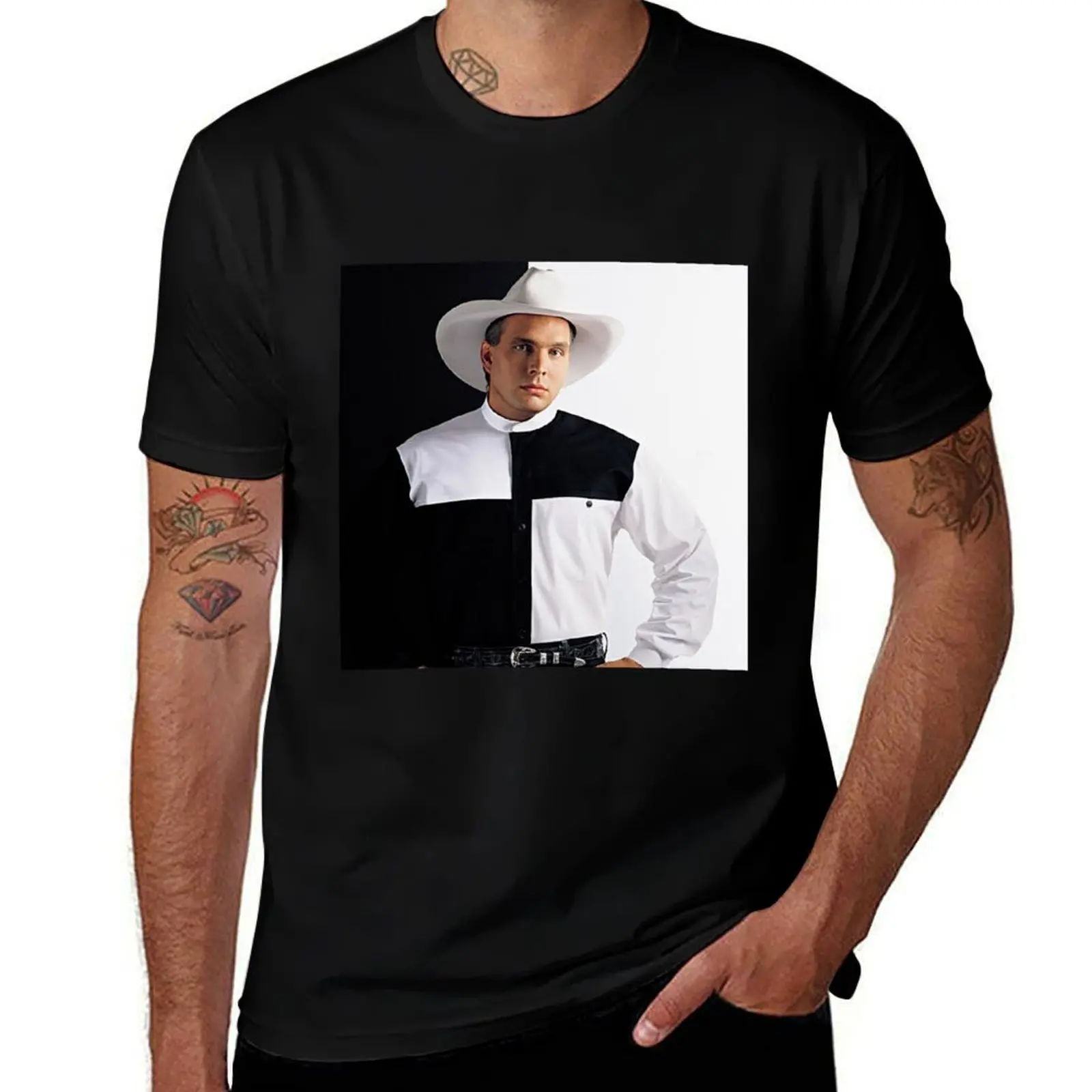 

Garth Brooks stadium tour mur2 2019 kell T-Shirt Casual Work Wear T-Shirt