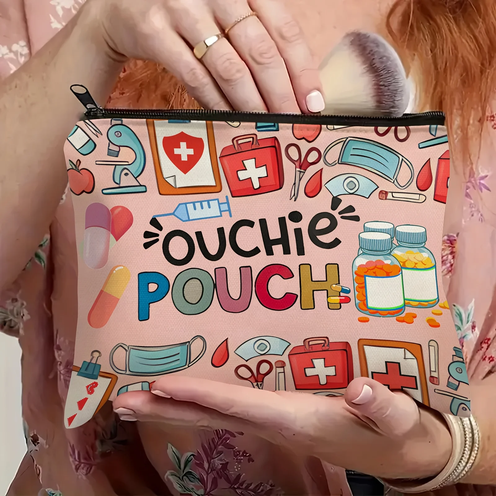 Aksesori Terinspirasi Kesehatan yang Menyenangkan. Kado Modis Portabel dengan Ritsleting, Tempat Pensil untuk Guru, dan Tas Penyimpanan untuk Makanan Ringan