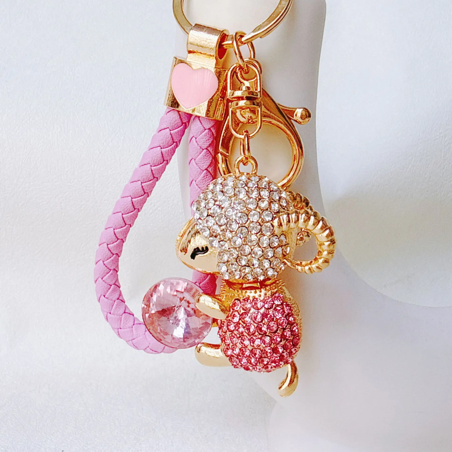 Unique Goat Sheep Key Chains Holder Crystal Purse Bag Buckle HandBag Pendant For Car Keychains Keyrings