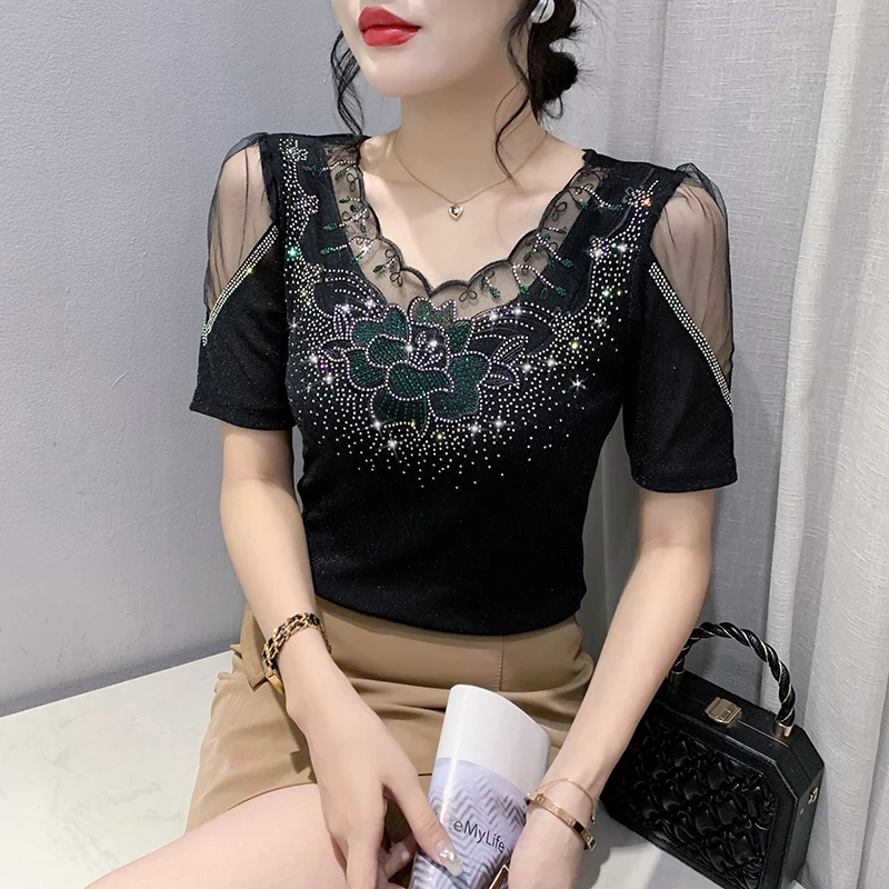 2023 New Summer Clothes Patchwork T-Shirt Sexy V-Neck Crochet Lace Hot Drilling Shiny Diamonds Slim Tops Short Sleeve Tees 34207