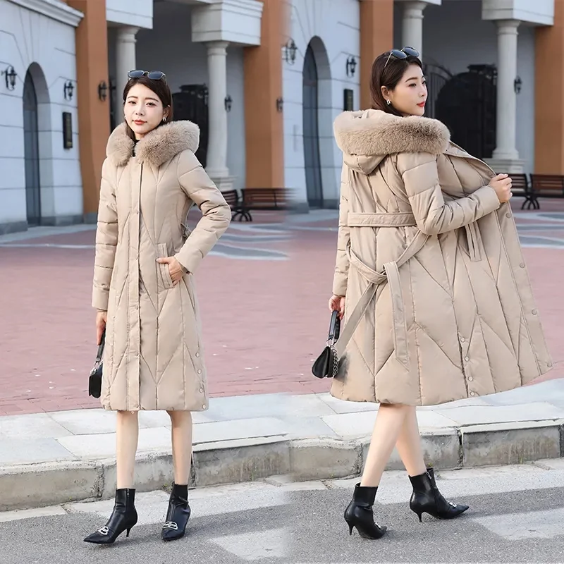 

2024 New Winter Parkas Women Fur Collar Hooded padded Jacket Fashion Long Warm Cotton coat Middle age Female slim overcoat R300